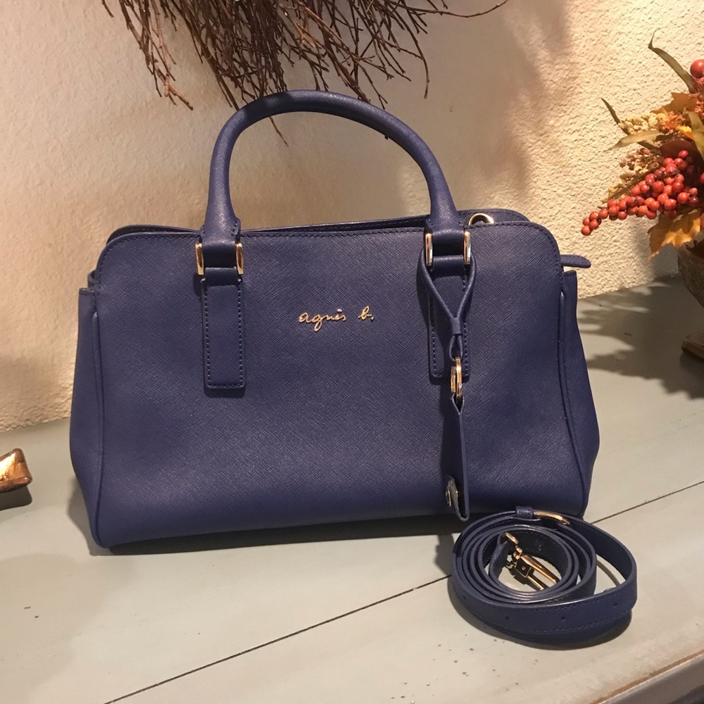 agnes b navy blue leather hangbag (got it in HK)